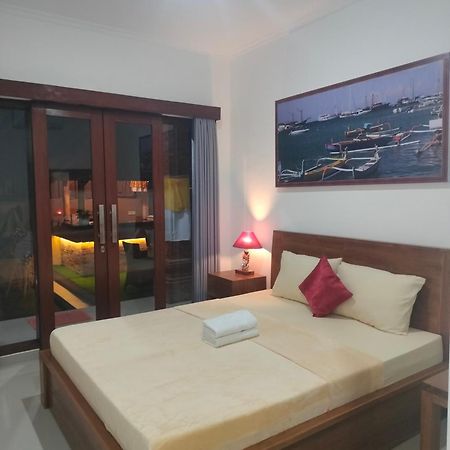 D&D Homestay Pesanggaran Exteriér fotografie